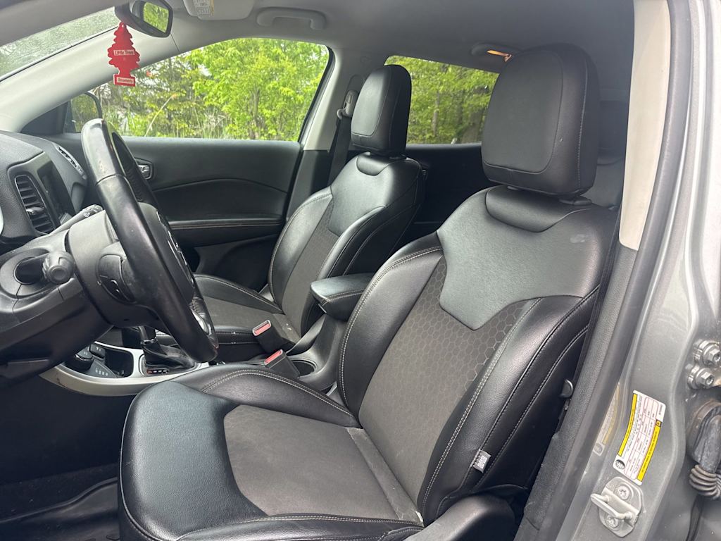Thumbnail: 2021 Jeep Compass - 9