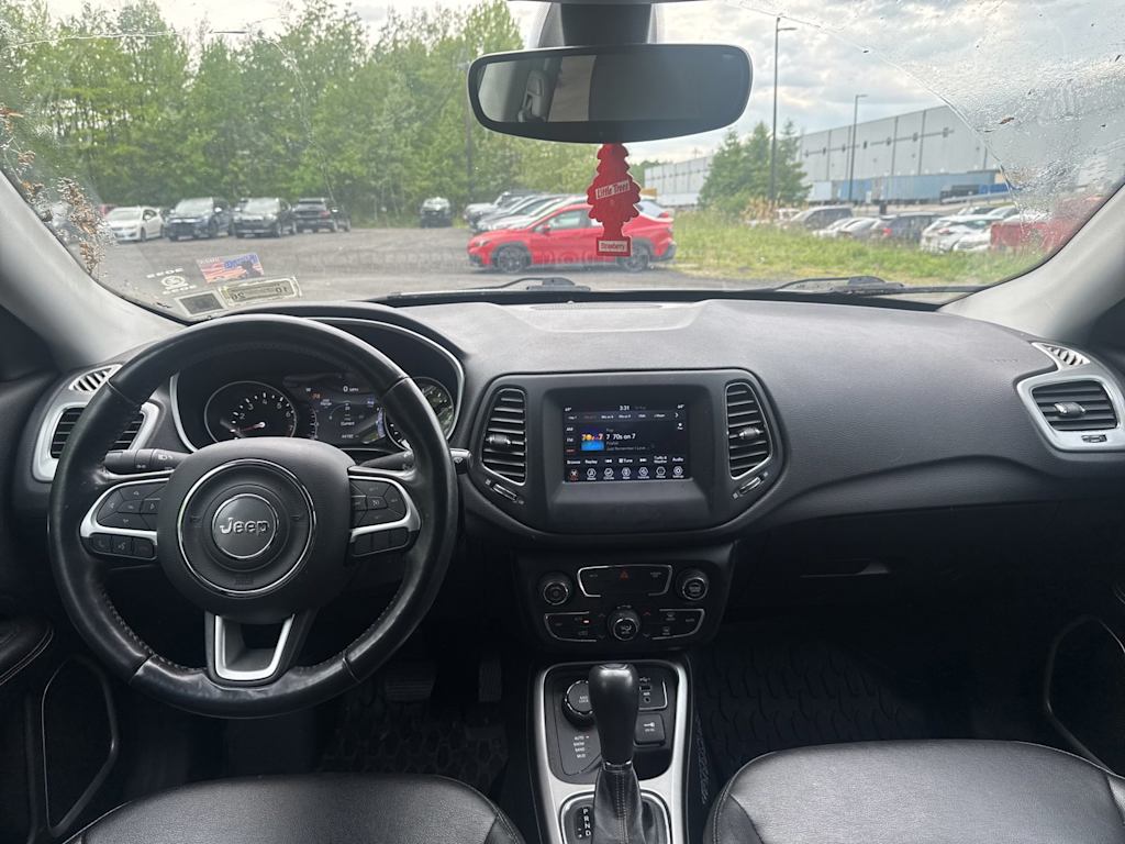 Thumbnail: 2021 Jeep Compass - 12