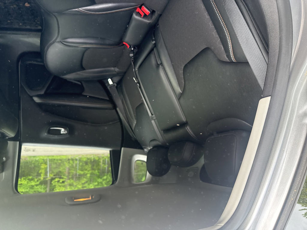 Thumbnail: 2021 Jeep Compass - 16