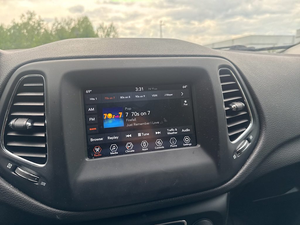 Thumbnail: 2021 Jeep Compass - 13