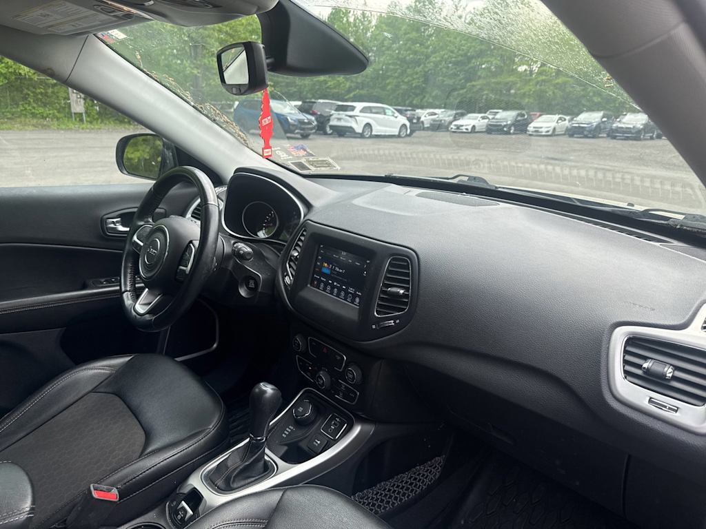 Thumbnail: 2021 Jeep Compass - 8