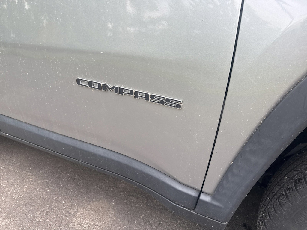 Thumbnail: 2021 Jeep Compass - 6
