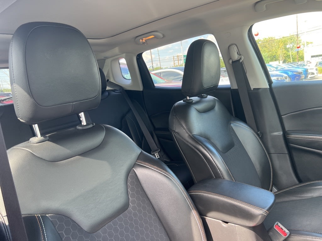 Thumbnail: 2018 Jeep Compass - 9