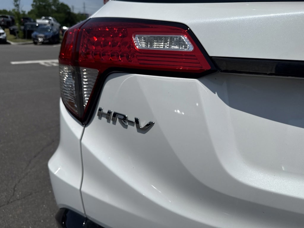 Thumbnail: 2022 Honda HR-V - 6