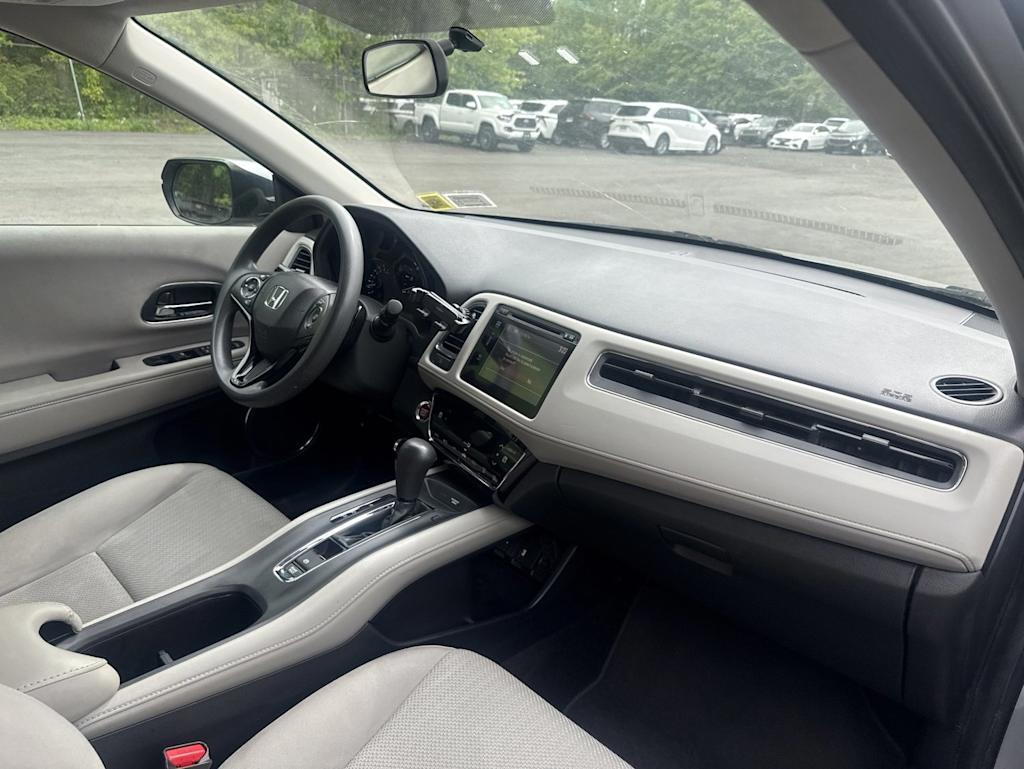Thumbnail: 2017 Honda HR-V - 7