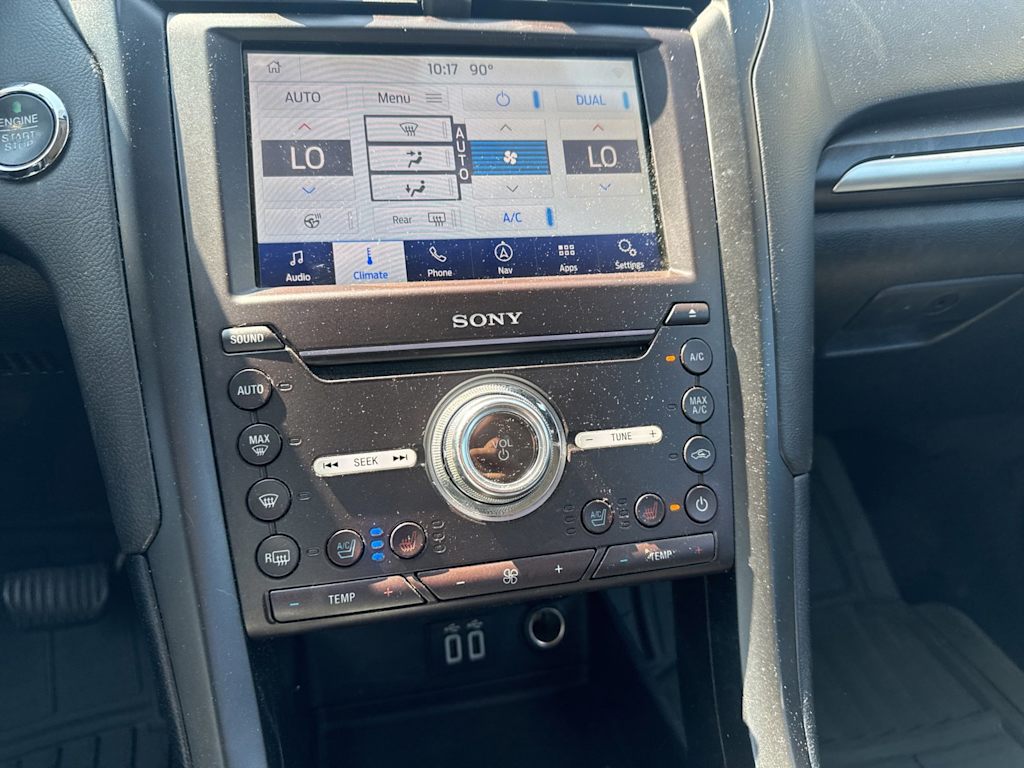 Thumbnail: 2020 Ford Fusion - 24