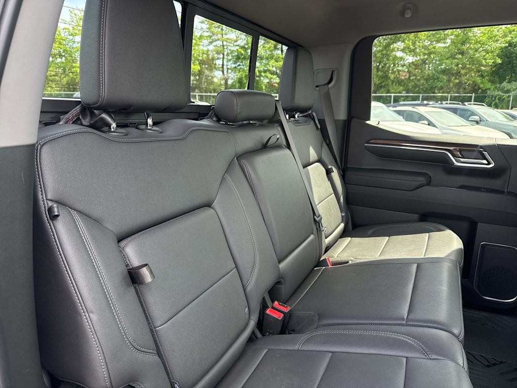 Thumbnail: 2023 Chevrolet Silverado 1500 - 22