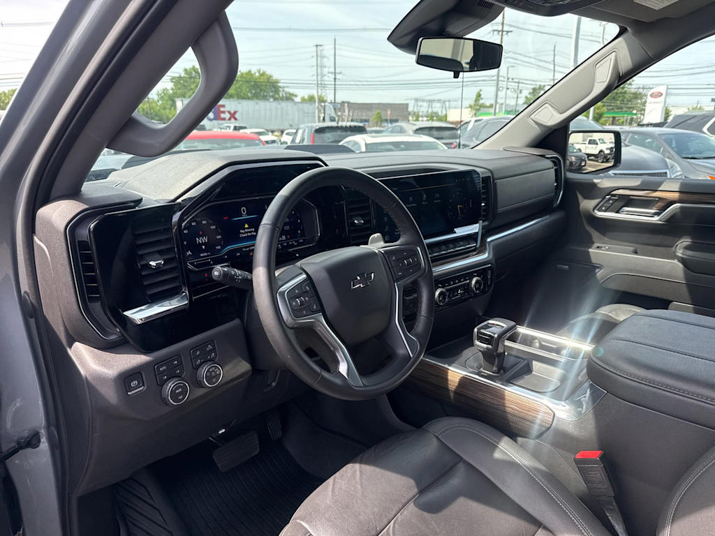 Thumbnail: 2023 Chevrolet Silverado 1500 - 2