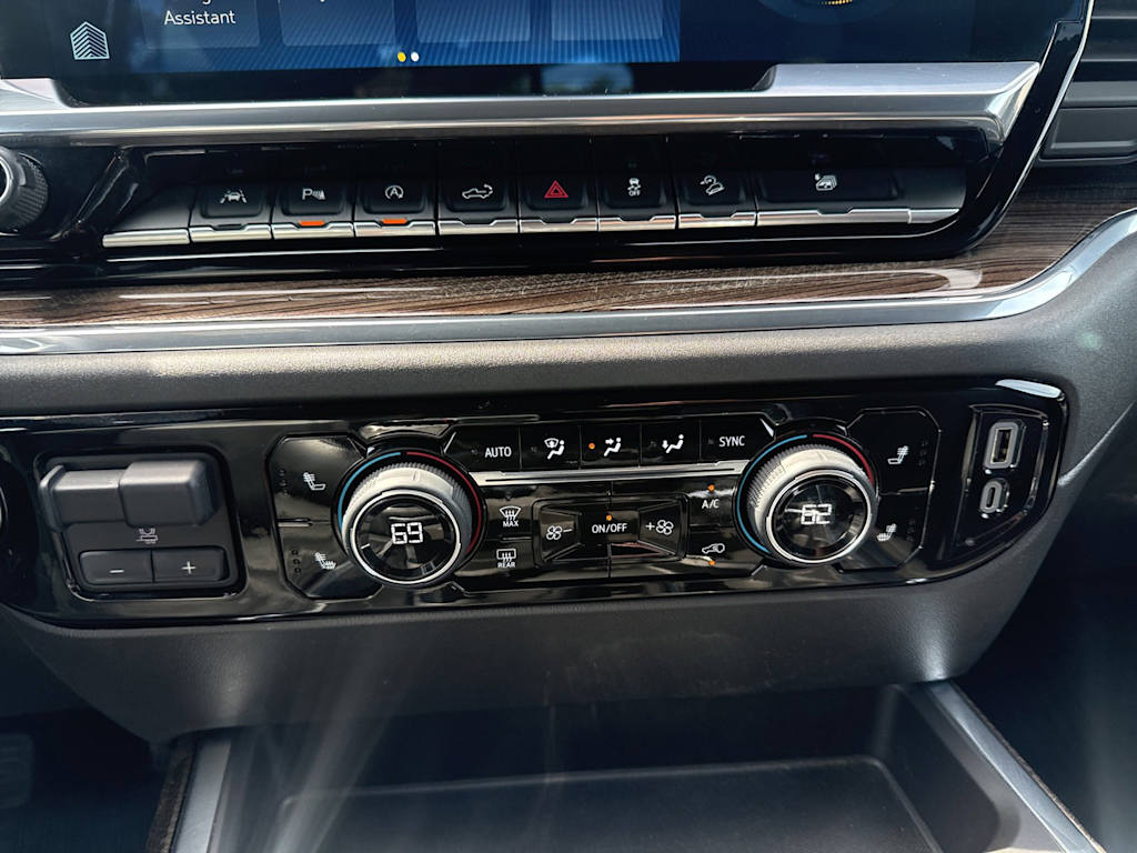 Thumbnail: 2023 Chevrolet Silverado 1500 - 24
