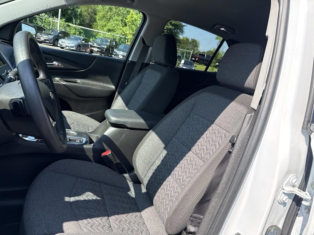 Thumbnail: 2023 Chevrolet Equinox - 9