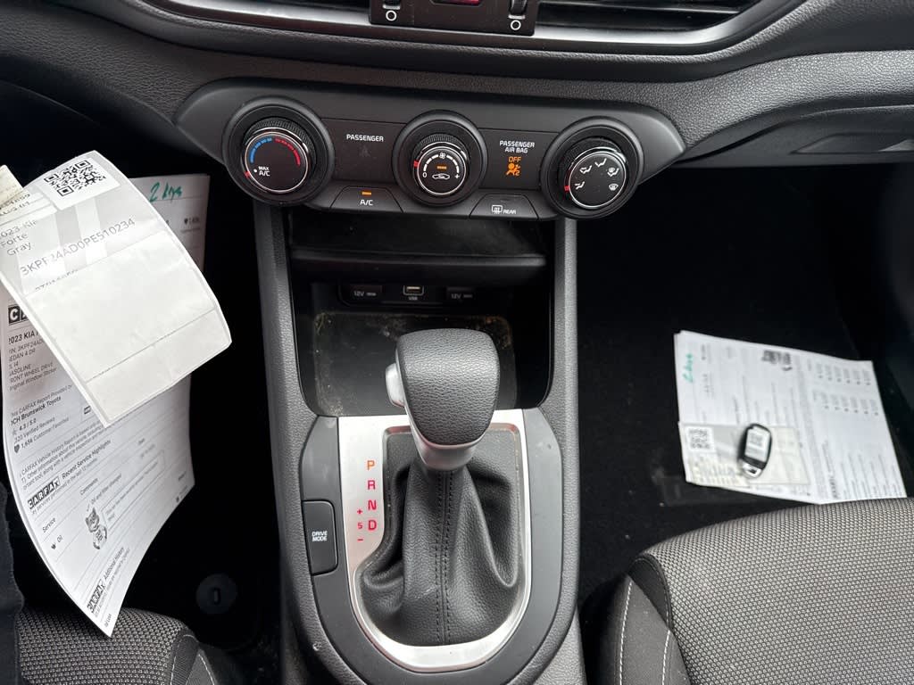 Thumbnail: 2023 Kia Forte - 14