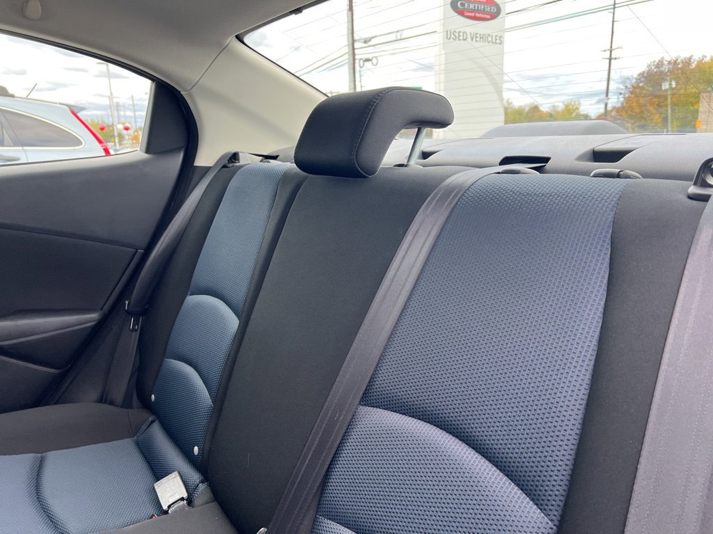 Thumbnail: 2018 Toyota Yaris iA - 6