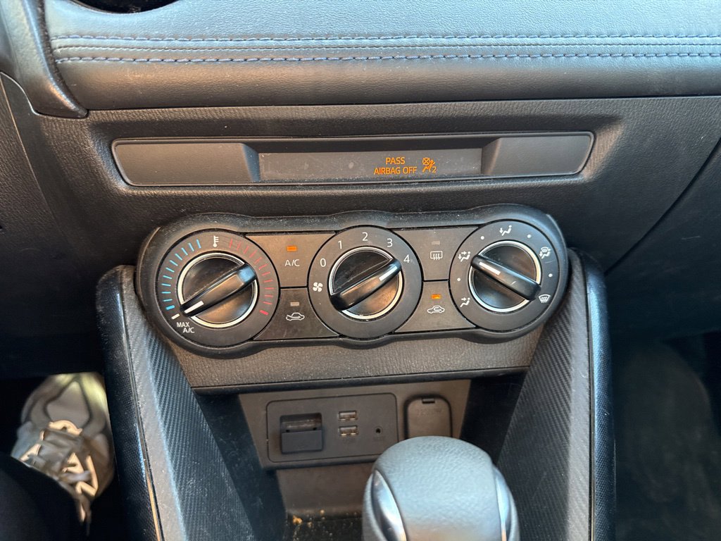 Thumbnail: 2017 Toyota Yaris iA - 23