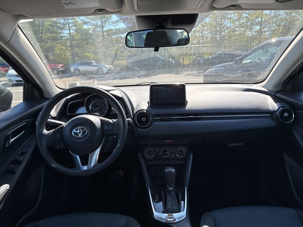 Thumbnail: 2017 Toyota Yaris iA - 20