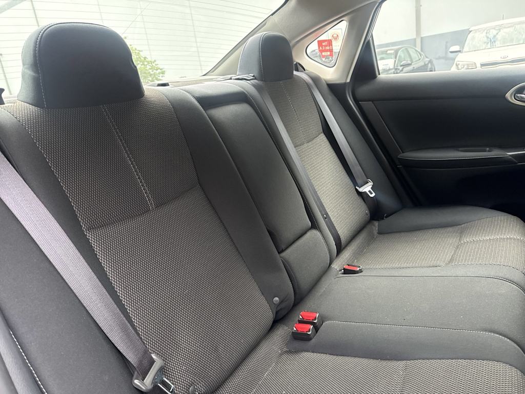 Thumbnail: 2015 Nissan Sentra - 19