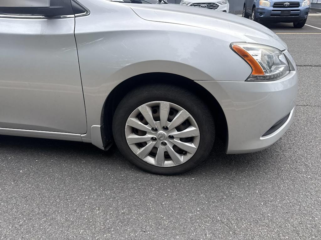 Thumbnail: 2015 Nissan Sentra - 6