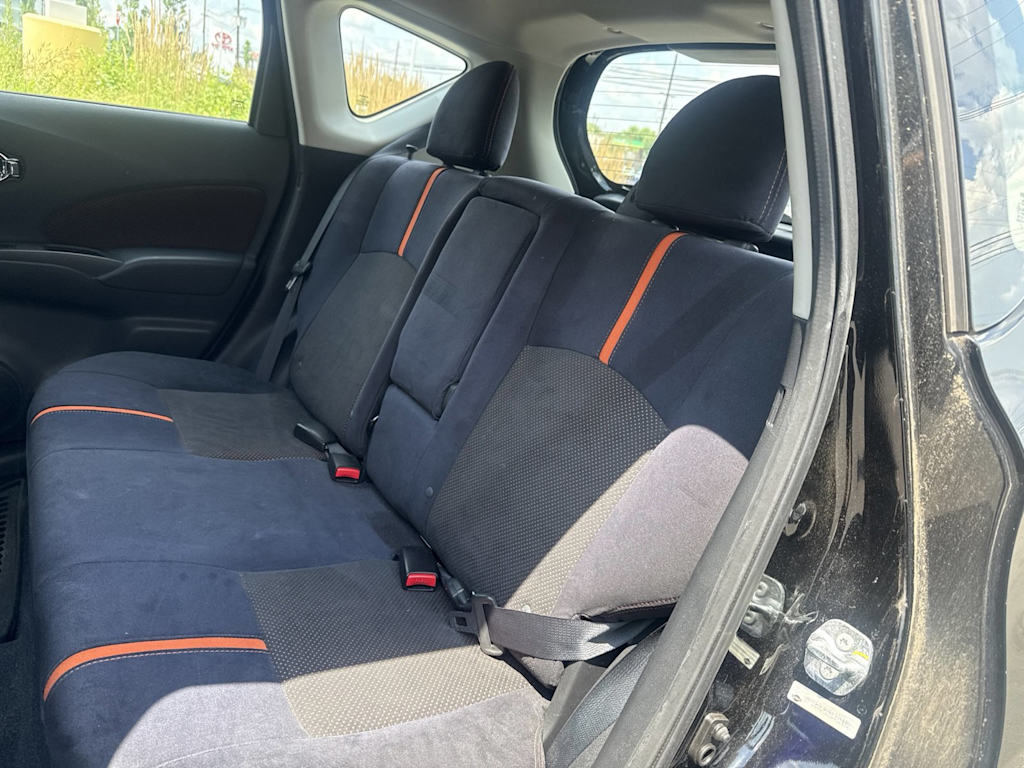 Thumbnail: 2015 Nissan Versa Note - 23