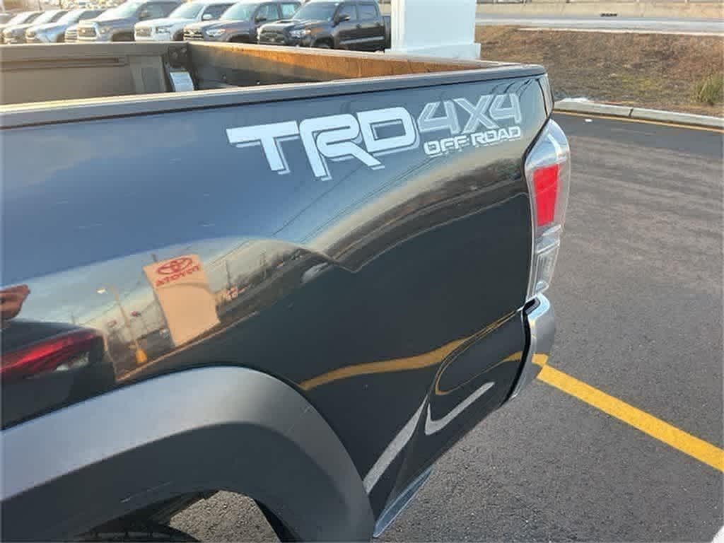 2022 Toyota Tacoma TRD Off-Road 19