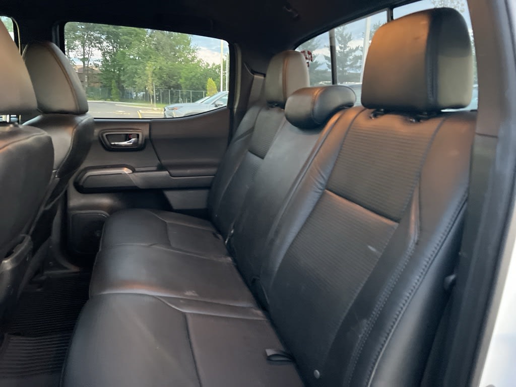 2019 Toyota Tacoma TRD Off-Road 10