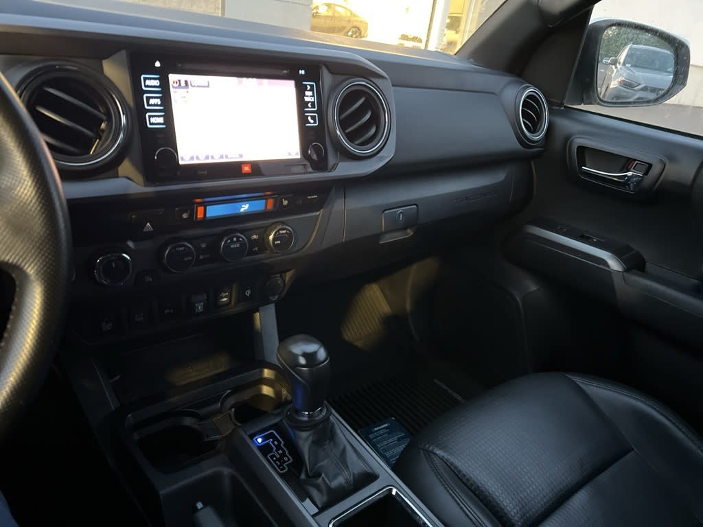 2019 Toyota Tacoma TRD Off-Road 12
