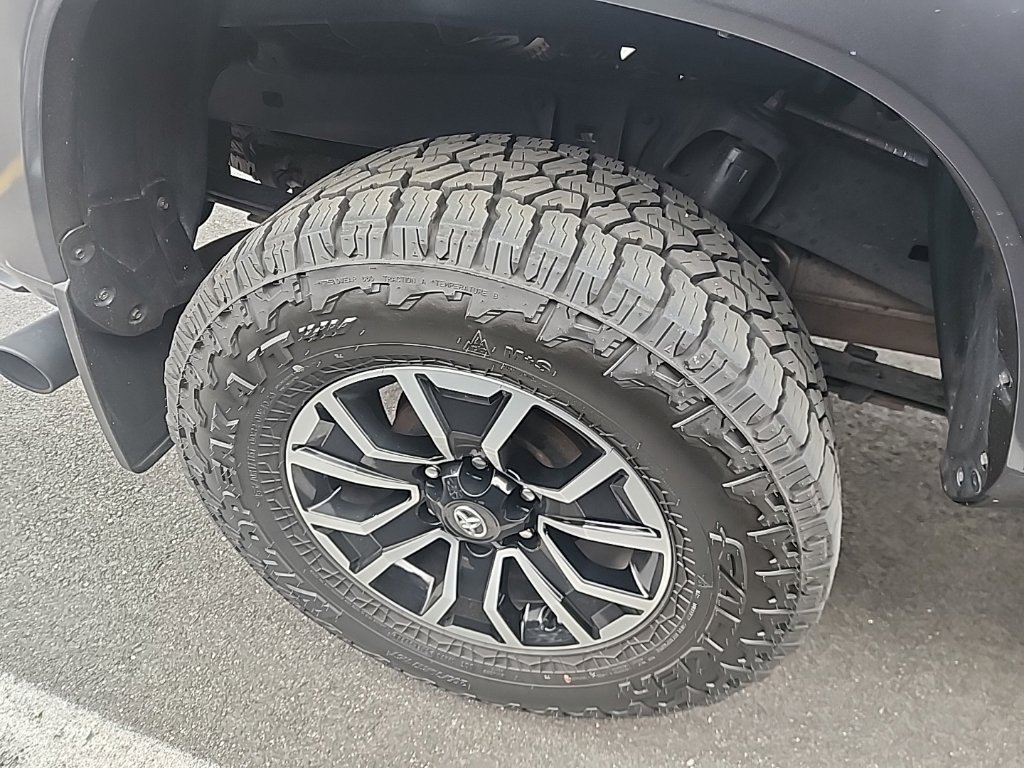 Thumbnail: 2022 Toyota Tacoma - 19