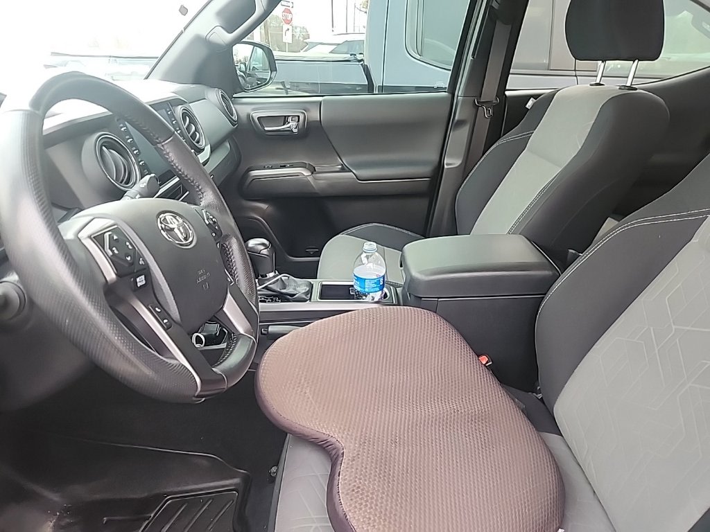 Thumbnail: 2022 Toyota Tacoma - 7