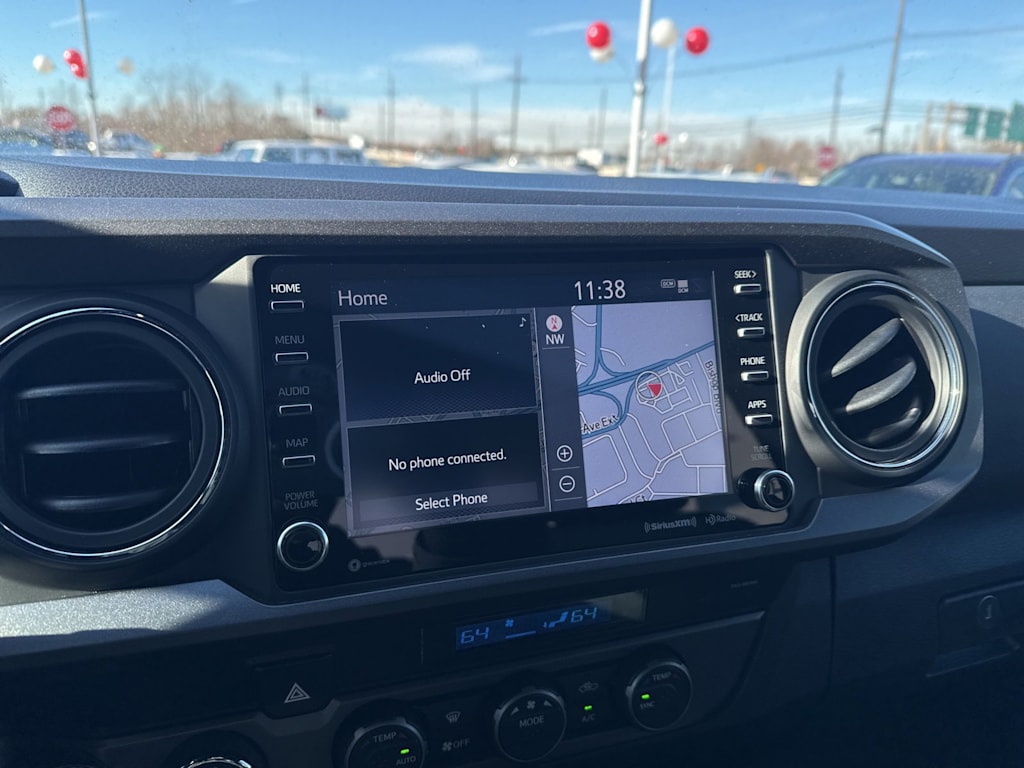 Thumbnail: 2022 Toyota Tacoma - 14