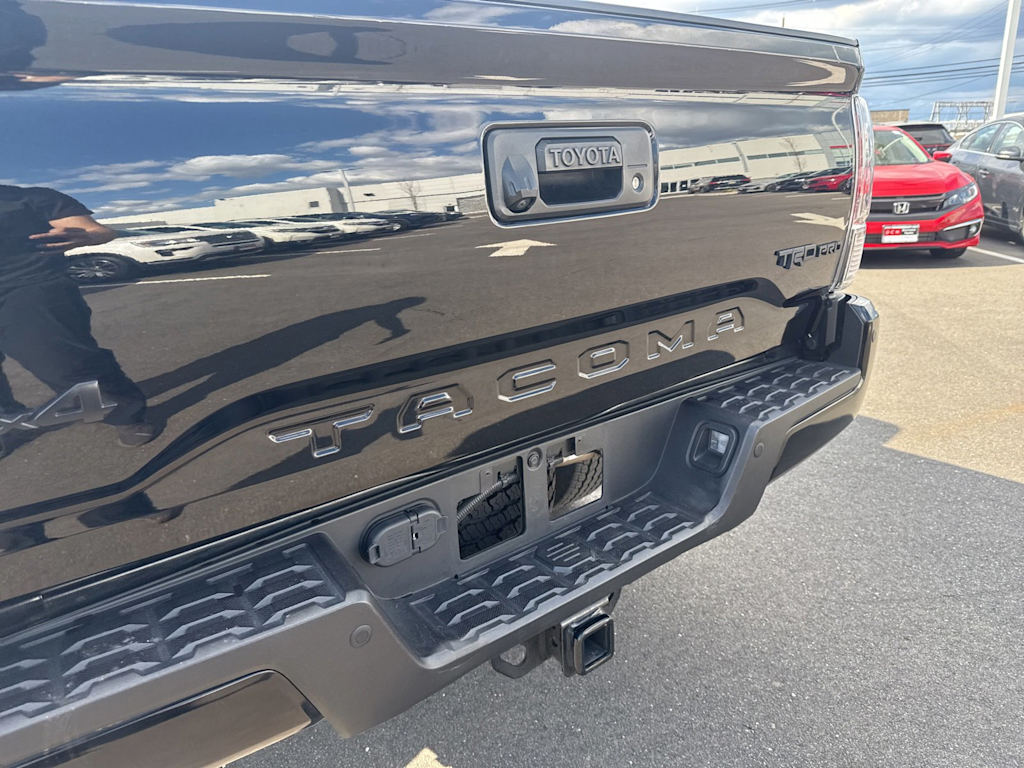 Thumbnail: 2023 Toyota Tacoma - 21