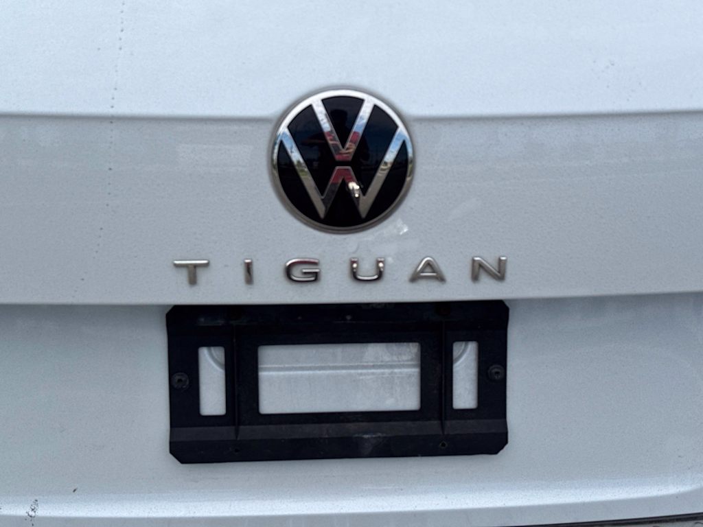 Thumbnail: 2022 Volkswagen Tiguan - 21
