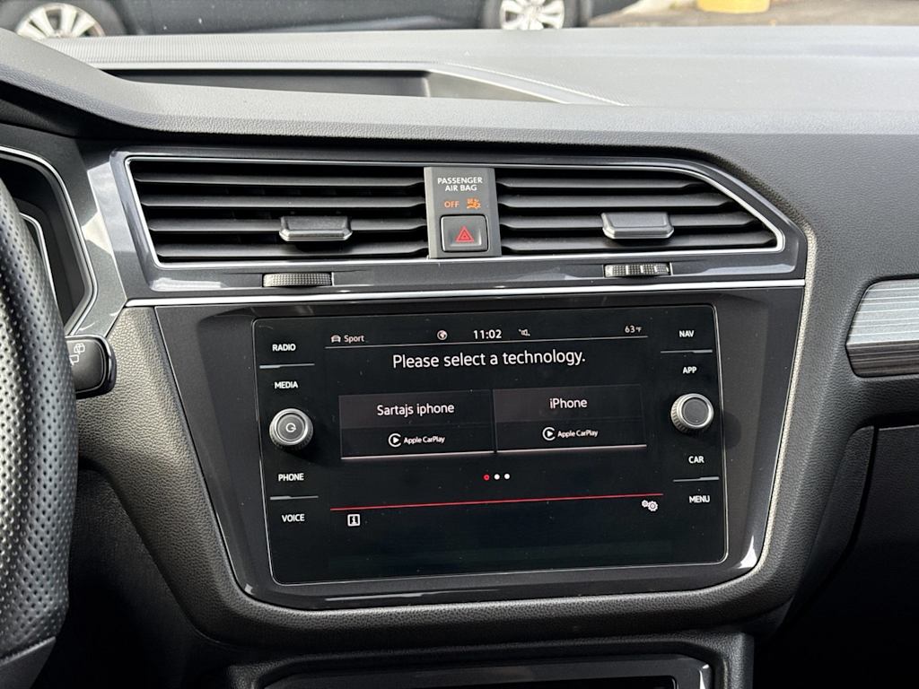 Thumbnail: 2022 Volkswagen Tiguan - 14