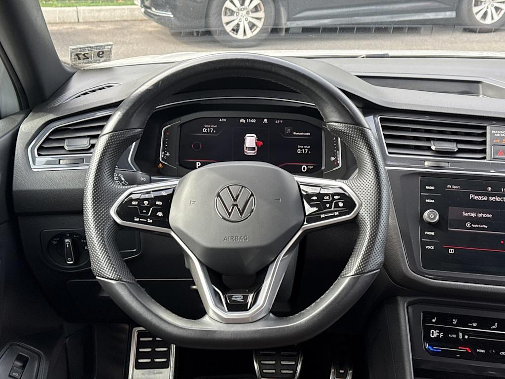 Thumbnail: 2022 Volkswagen Tiguan - 12