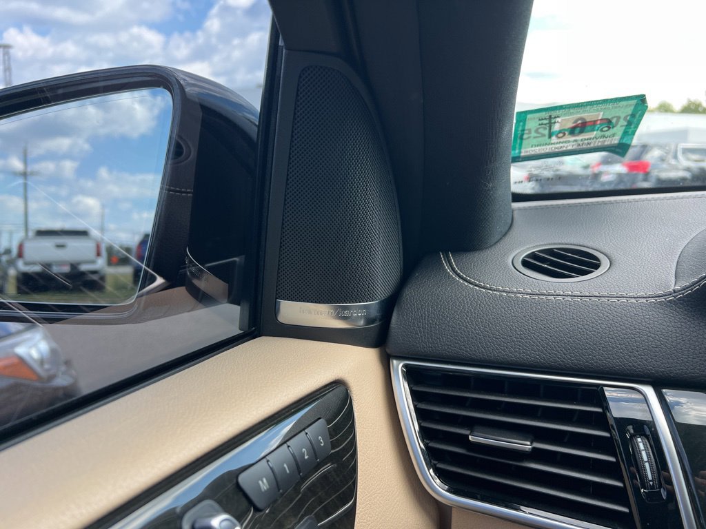 Thumbnail: 2018 Mercedes-Benz GLE - 16