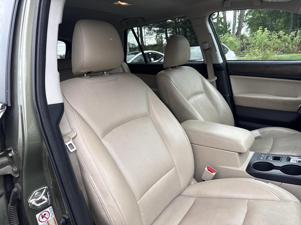 Thumbnail: 2016 Subaru Outback - 10