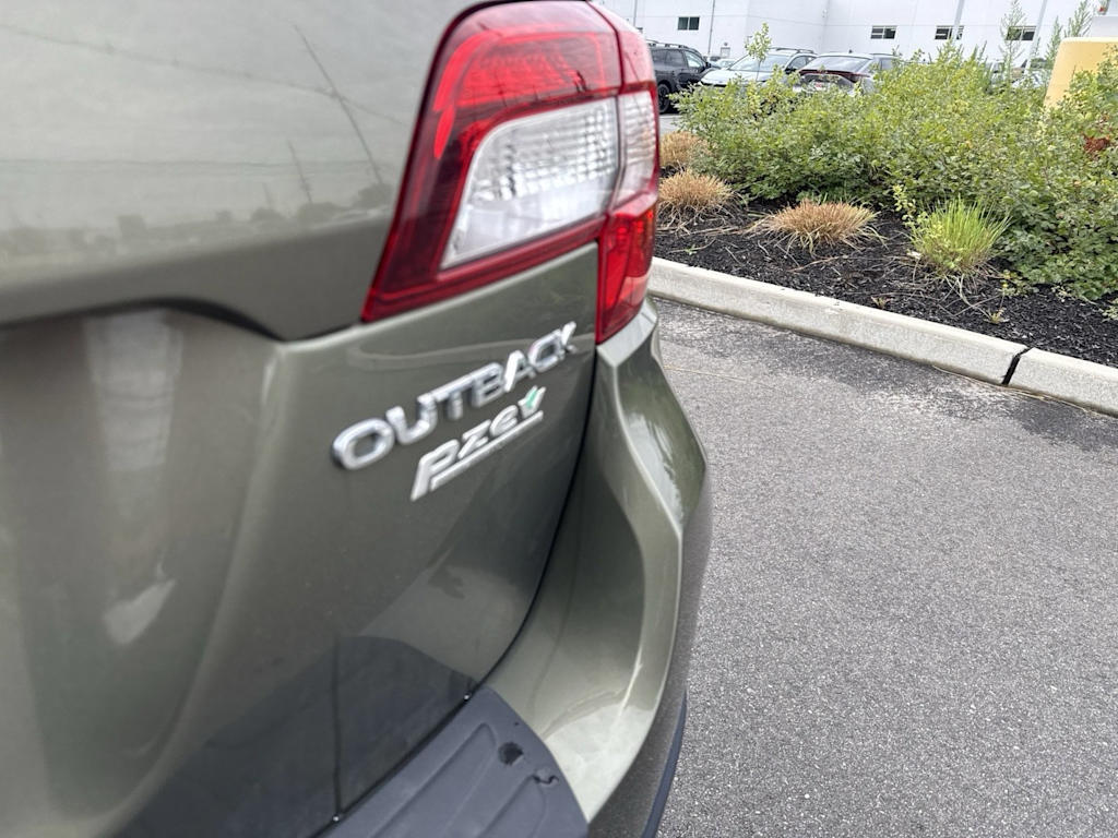 Thumbnail: 2016 Subaru Outback - 20