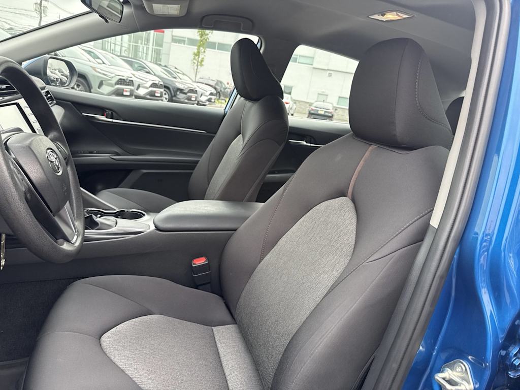 Thumbnail: 2019 Toyota Camry - 8