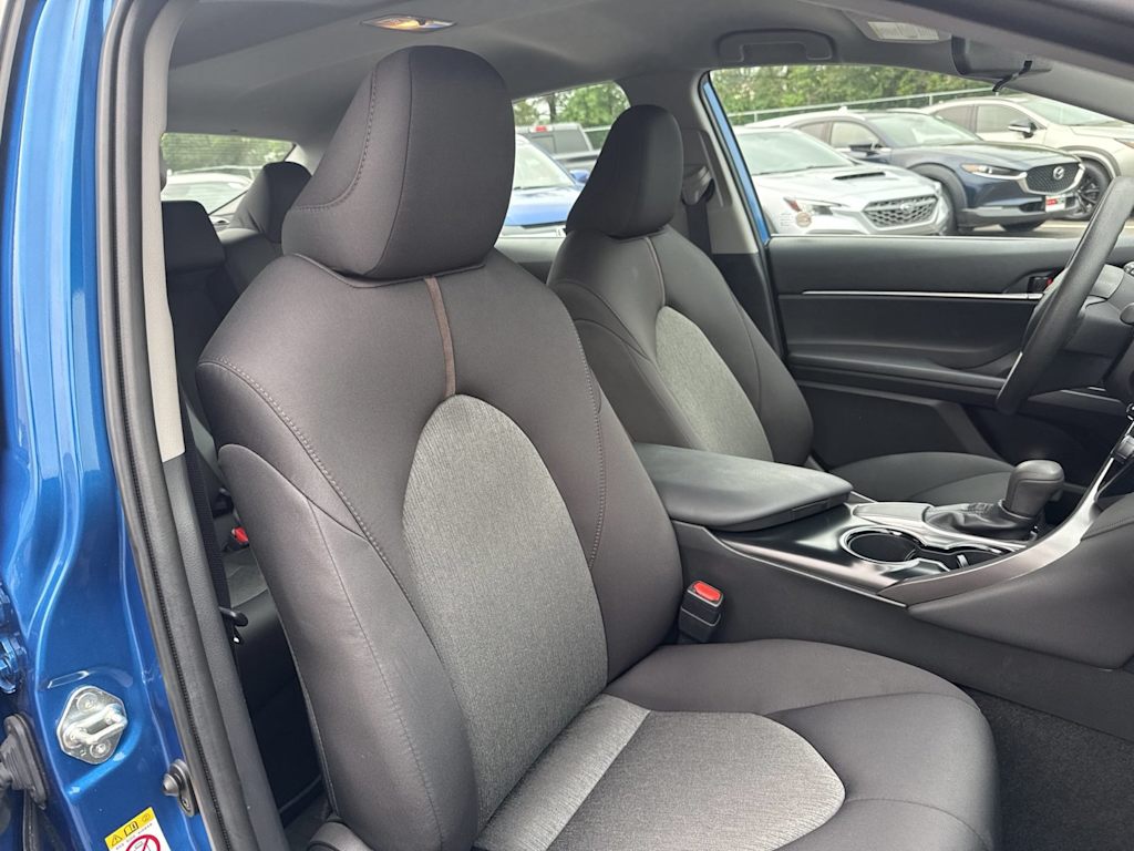 Thumbnail: 2019 Toyota Camry - 9