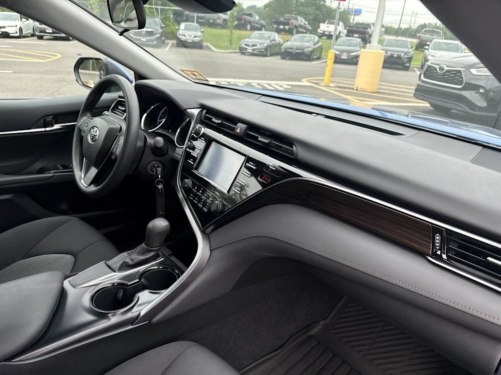 Thumbnail: 2019 Toyota Camry - 7