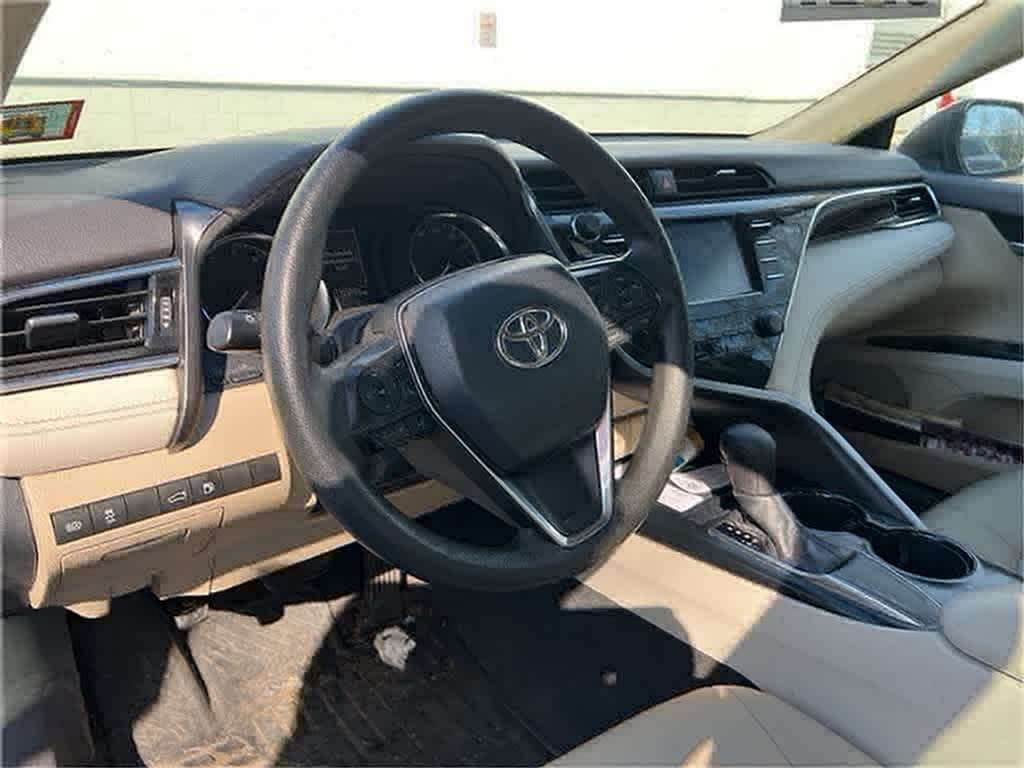 2018 Toyota Camry LE 2