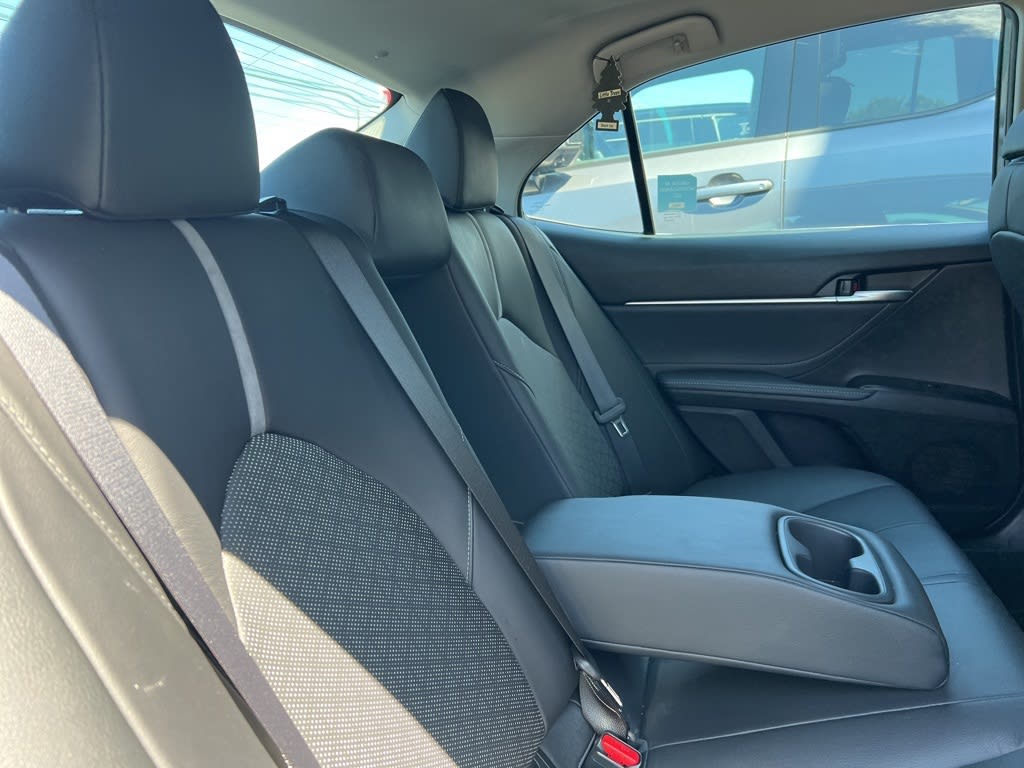 Thumbnail: 2018 Toyota Camry - 9