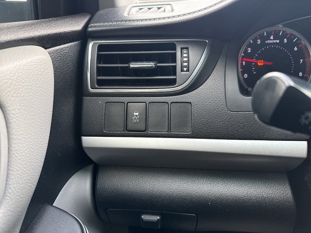 Thumbnail: 2016 Toyota Camry - 23