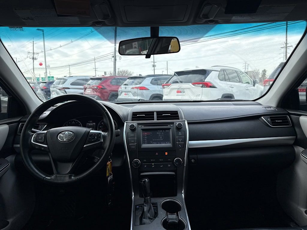 Thumbnail: 2016 Toyota Camry - 13