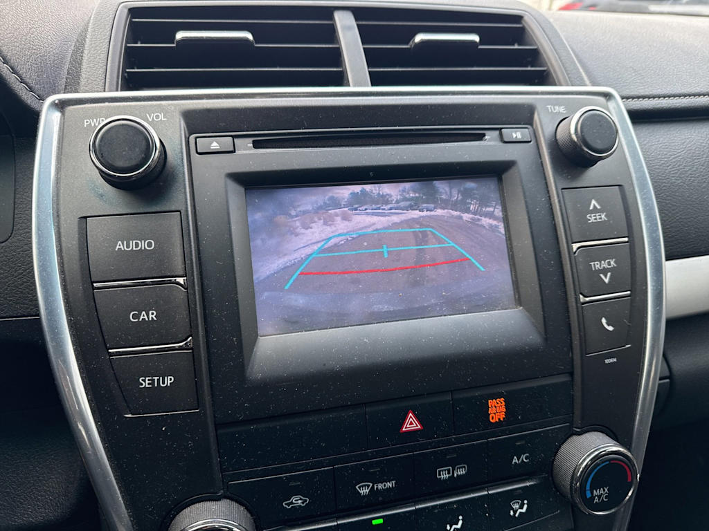 Thumbnail: 2016 Toyota Camry - 21