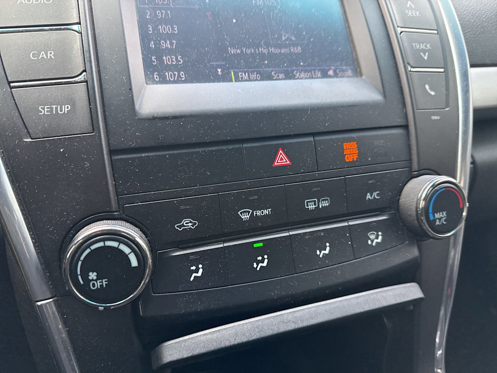 Thumbnail: 2016 Toyota Camry - 22