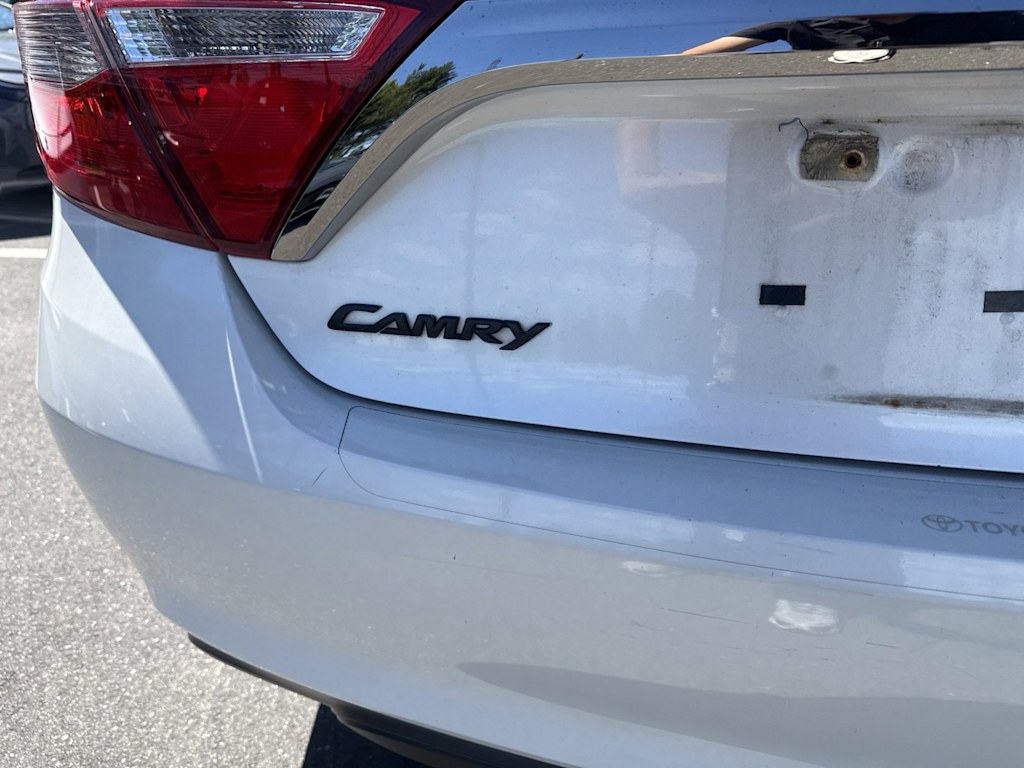 Thumbnail: 2017 Toyota Camry - 19