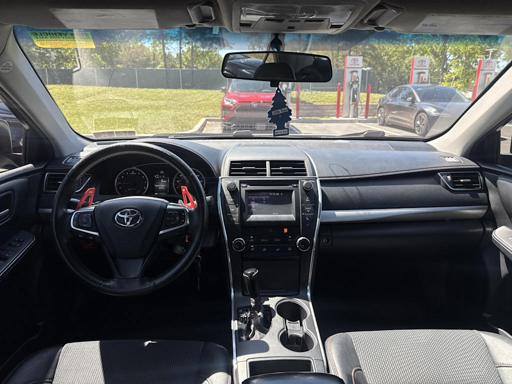 Thumbnail: 2017 Toyota Camry - 13