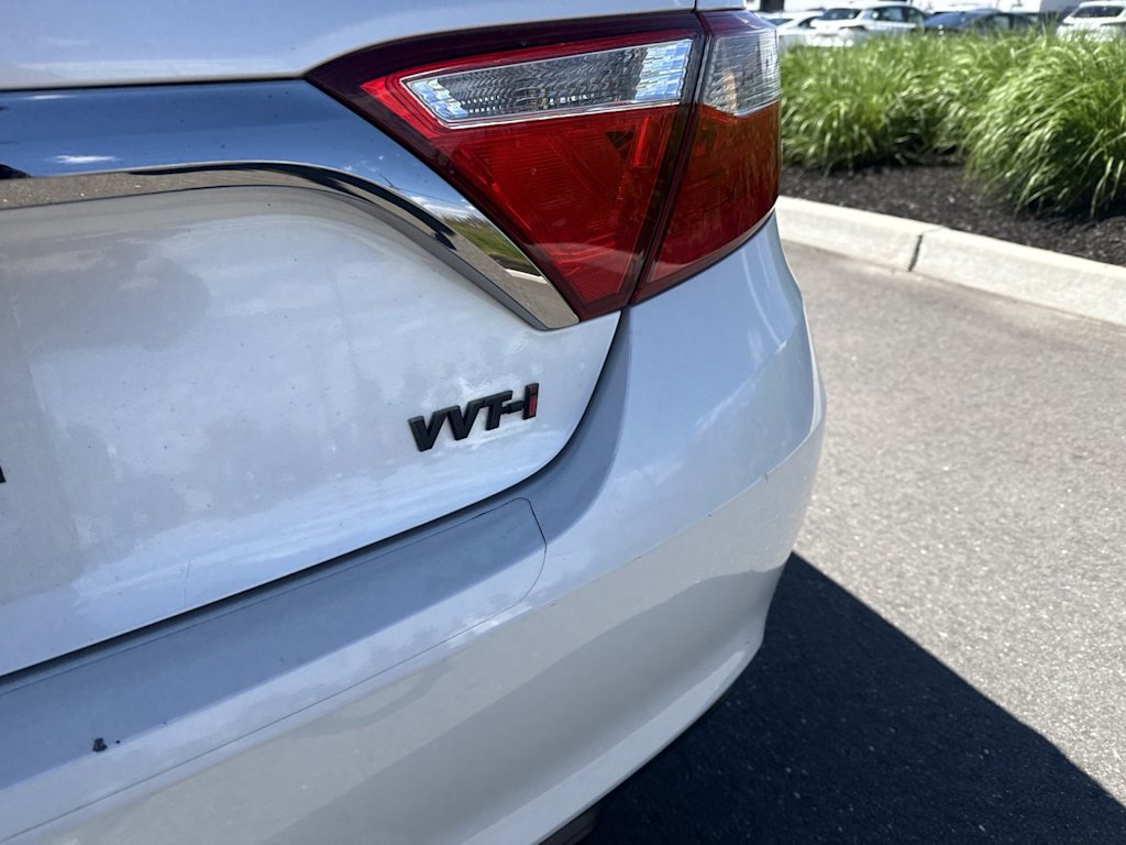 Thumbnail: 2017 Toyota Camry - 6