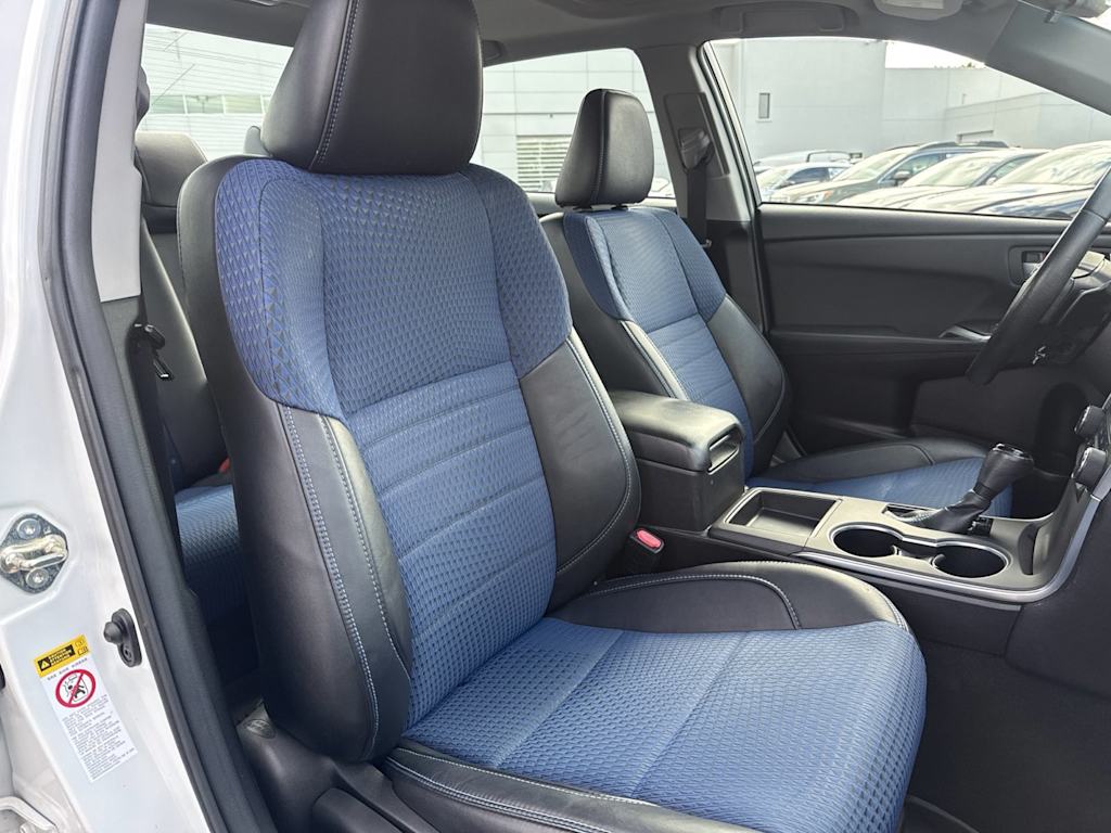 Thumbnail: 2016 Toyota Camry - 8