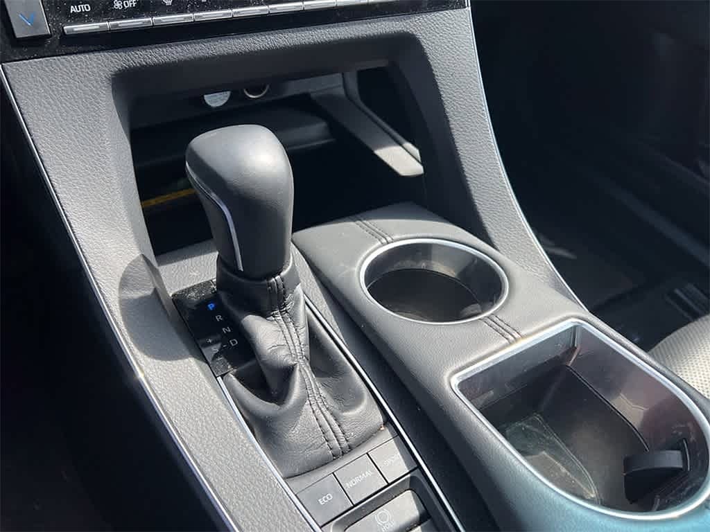 2019 Toyota Avalon XSE 20