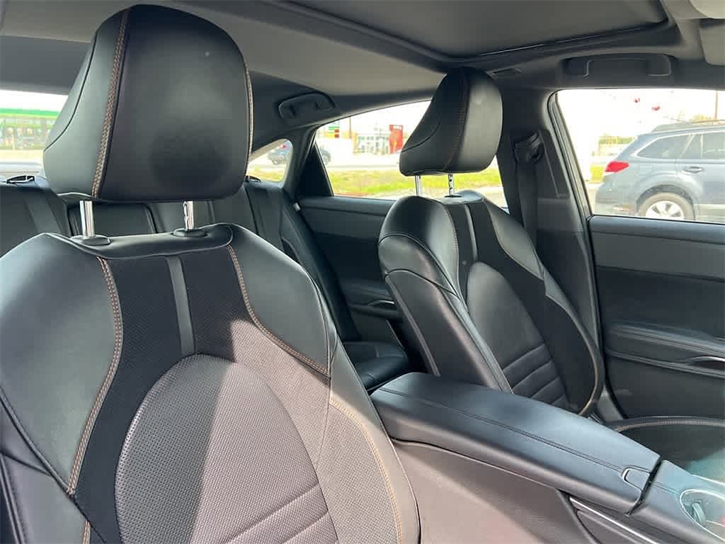 2019 Toyota Avalon XSE 10
