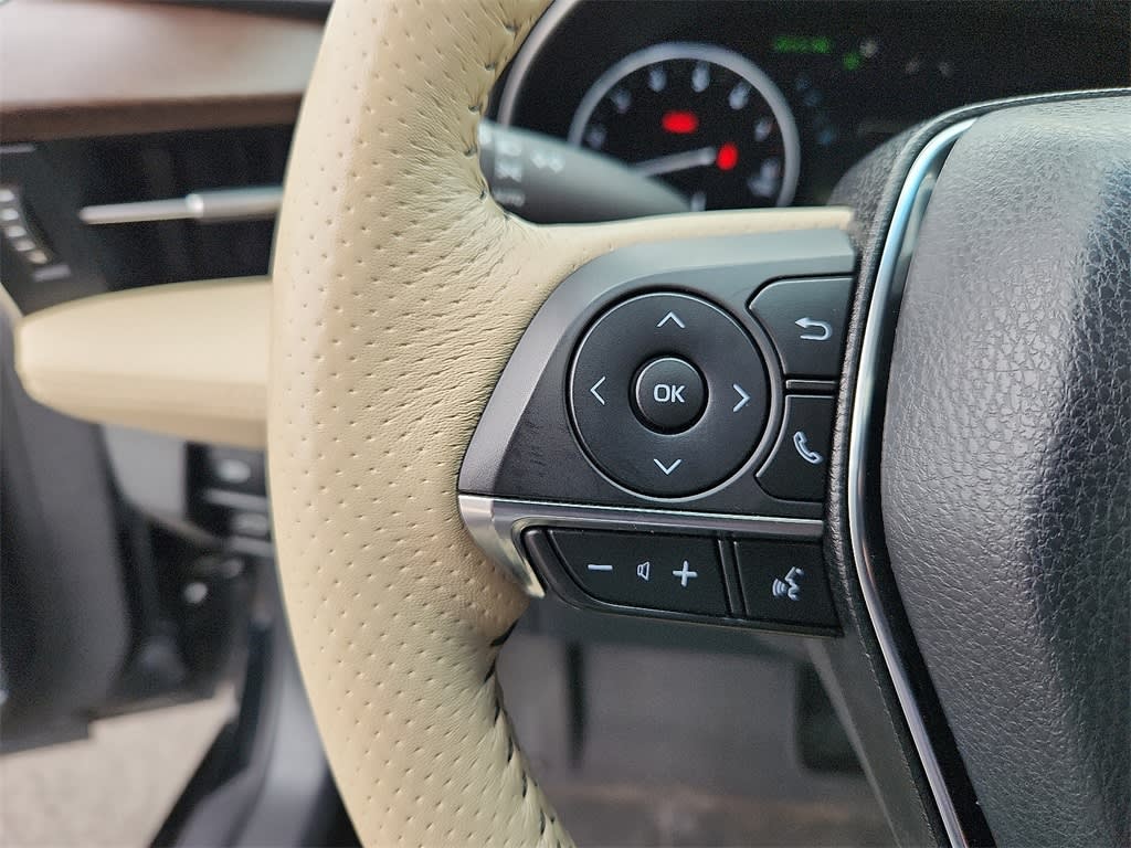 2019 Toyota Avalon Limited 24